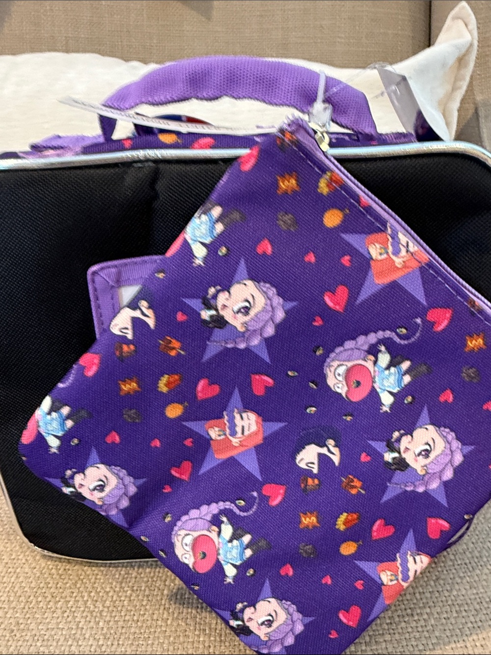NWT Purple K Pop Demon Hunters Kids Lunch Box with Snack Pouch - Picture 9 of 10